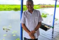 Kunjungan Almarhum Sewaktu menjalani Perkampungan Ds Padang Bangkal, keinginan baru tercapai hingga 40 tahun,baru bisa menginjakkan kaki didesa tersebut, sambil ujan-ujanan pun beliau mau lewati,dengan hati gembira. Ini bukti perjalanan beliau menjalajahi Ds Padang Bangkal, Kec Sungai Pandan, Kab HSU Kalsel
