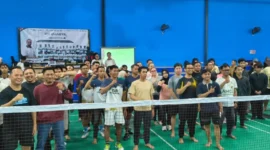 Pelaksaaan dan Pembukaan Bulu Tangkis Tenaga Keshatan, di GOR EXso kota banjarmasin kalimantan selatan